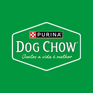 logo Dog Chow com a frase "Juntos a vida é melhor" aplicado em fundo verde